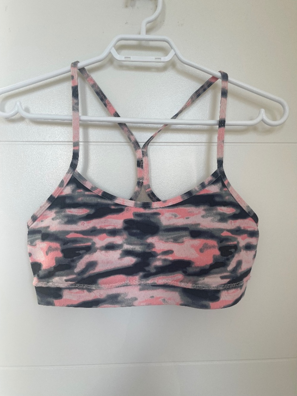 *READ DESCRIPTION* Lululemon Wamo Camo power Y sports bra 6